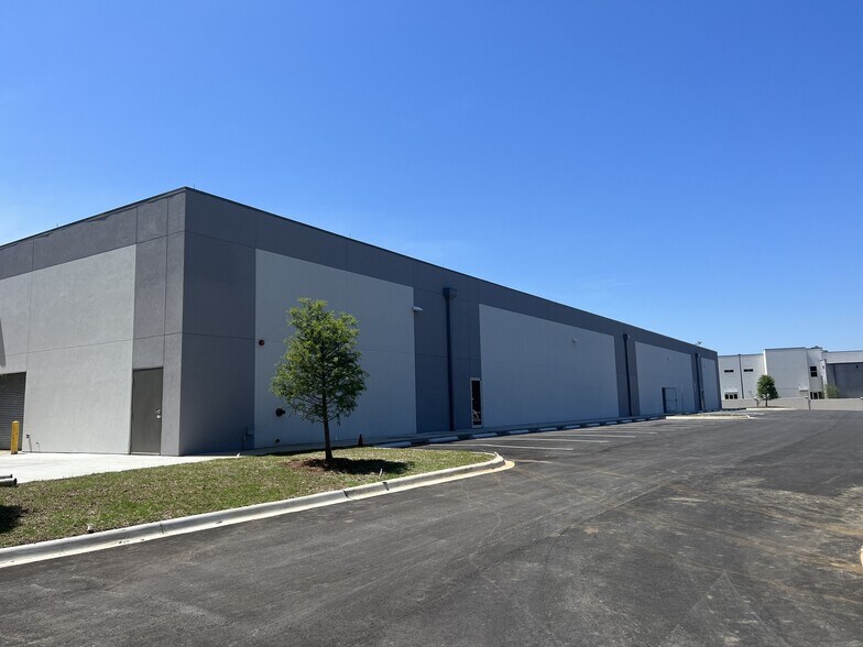Primary Photo Of 5031 Commerce Park Cir, Pensacola Warehouse For Lease