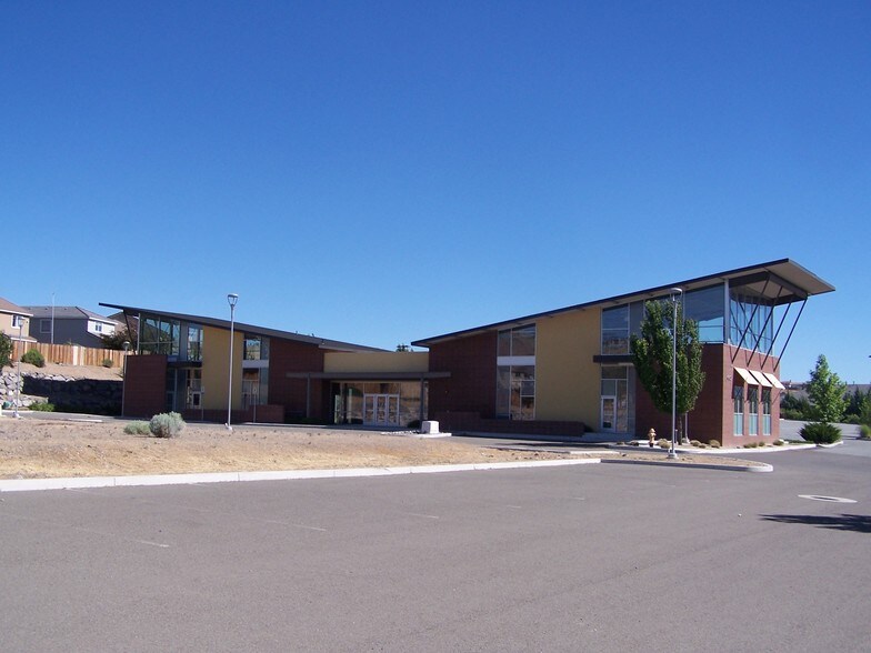 More Photos Of 4960 Vista Blvd, Sparks Storefront Retail Office For Lease