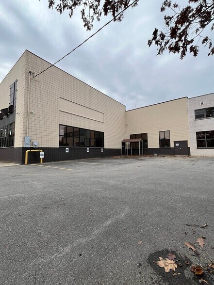 More Photos Of 1425 University Ave, Rochester Manufacturing For Sale