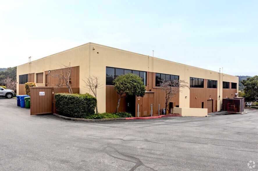 More Photos Of 5 Harris Ct, Monterey Research And Development For Lease