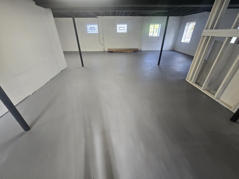 More Photos Of 1095 W Huron St, Waterford Medical For Sale