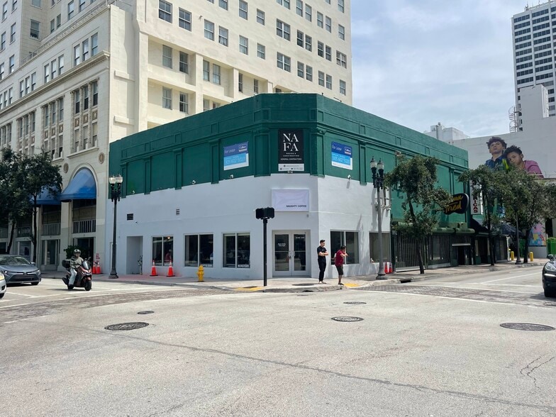 More Photos Of 101 NE 2nd Ave, Miami Freestanding For Lease