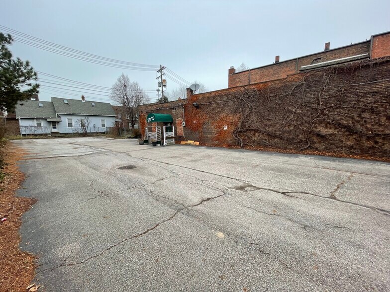 More Photos Of 6125 St Clair Ave, Cleveland Restaurant For Lease