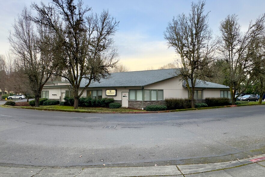 More Photos Of 4631 Whitman Ln SE, Lacey Medical For Lease
