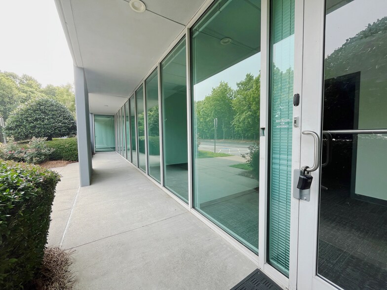 More Photos Of 4345 International Pky, Hapeville Distribution For Lease