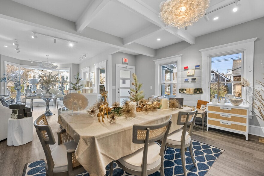 More Photos Of 515 MA-28, Harwich Port Storefront Retail Residential For Sale