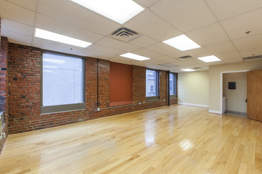 More Photos Of 4946-4950 Parkside Ave, Philadelphia Loft Creative Space For Lease