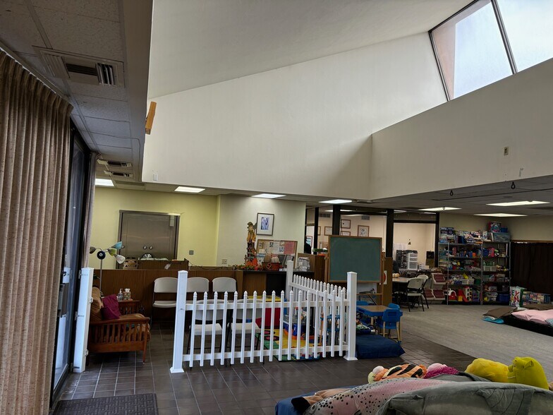 More Photos Of 4713 Yosemite Blvd, Modesto Bank For Sale