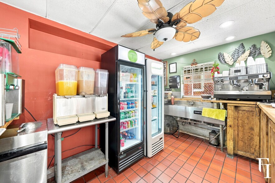 More Photos Of 1353 SW 1st St, Miami Storefront Retail Residential For Sale