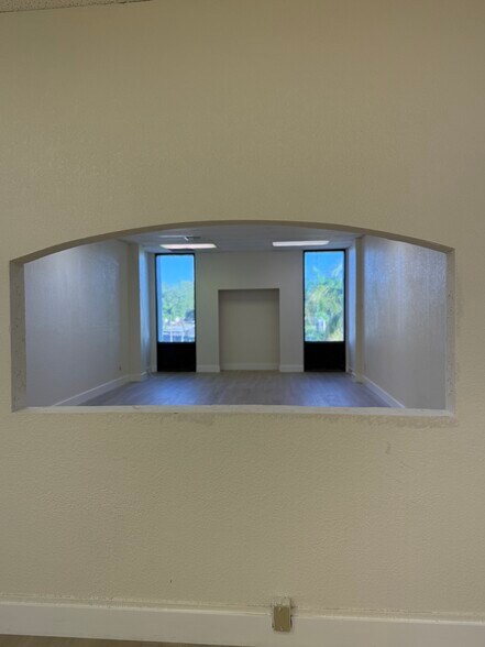 More Photos Of 429 W Hallandale Beach Blvd, Hallandale Unknown For Lease