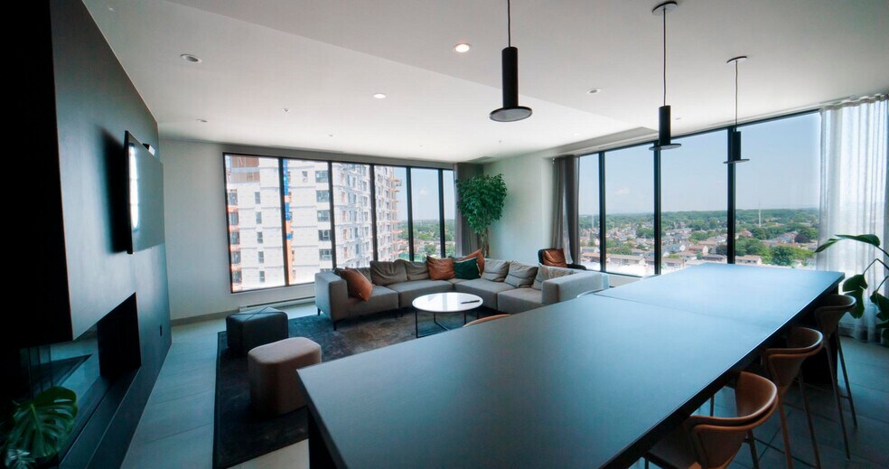 More Photos Of 8405 Pl Saint-Charles, Brossard Apartments For Lease