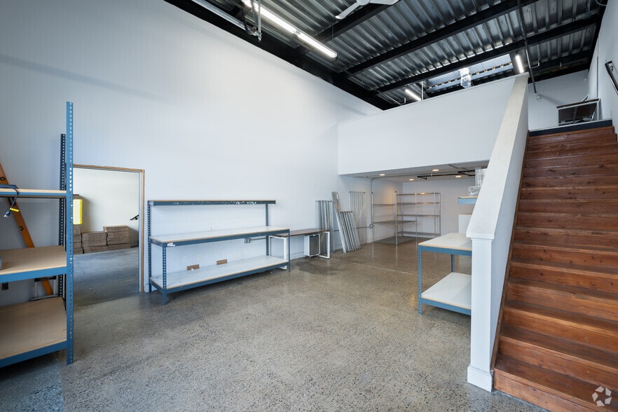 More Photos Of 1940 Union St, Oakland Warehouse For Lease