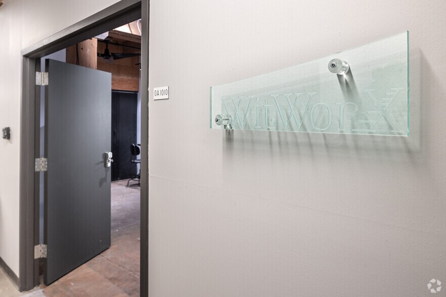 More Photos Of 1200 W 35th St, Chicago Coworking Space