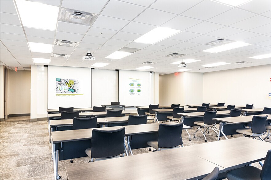 More Photos Of 1850 Parkway Pl, Marietta Office For Lease