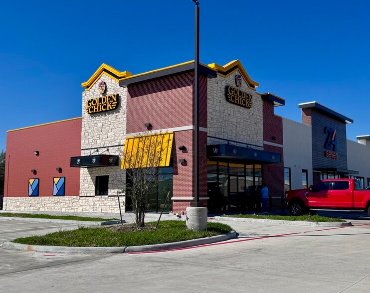 More Photos Of 11418 Sam Houston Pkwy E, Houston General Retail For Lease