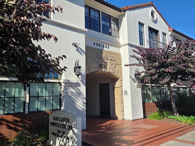 More Photos Of 229 W Main St, Los Gatos Medical For Sale