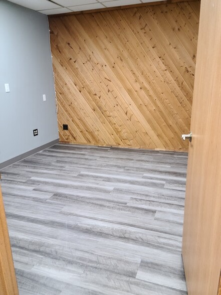 More Photos Of 3615 S Tamarac Dr, Denver Office For Lease