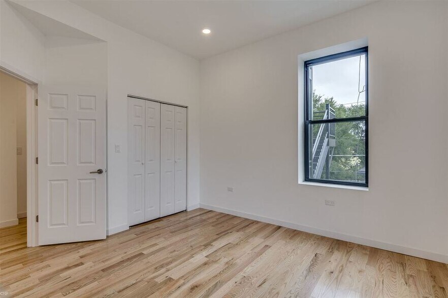 More Photos Of 4525 S Evans Ave, Chicago Apartments For Sale