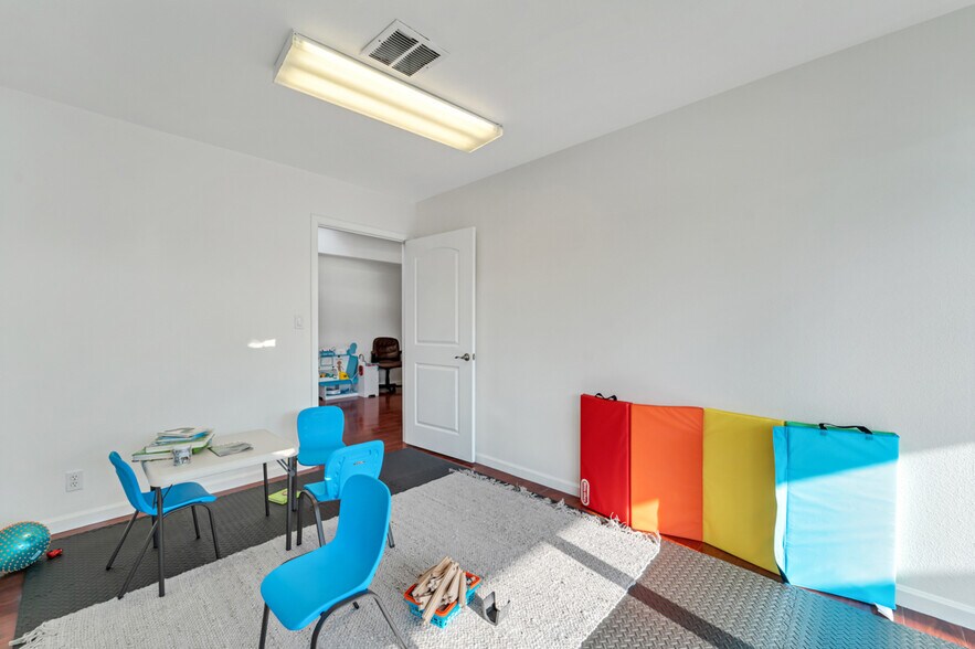 More Photos Of 556 N 1st St, San Jose Medical For Lease