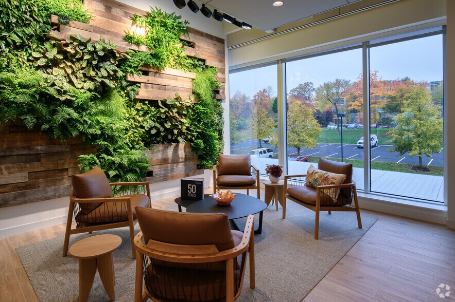 More Photos Of 2700 Kelly Rd, Warrington Office For Lease