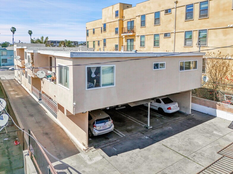 More Photos Of 1046 S Norton Ave, Los Angeles Apartments For Sale