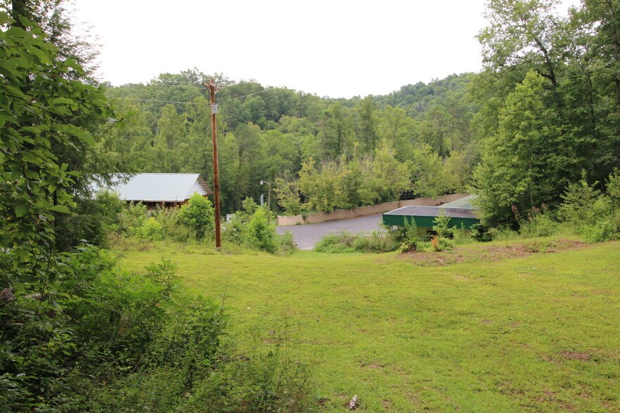 More Photos Of 11251 Highway 90, Parkers Lake Hotel For Sale