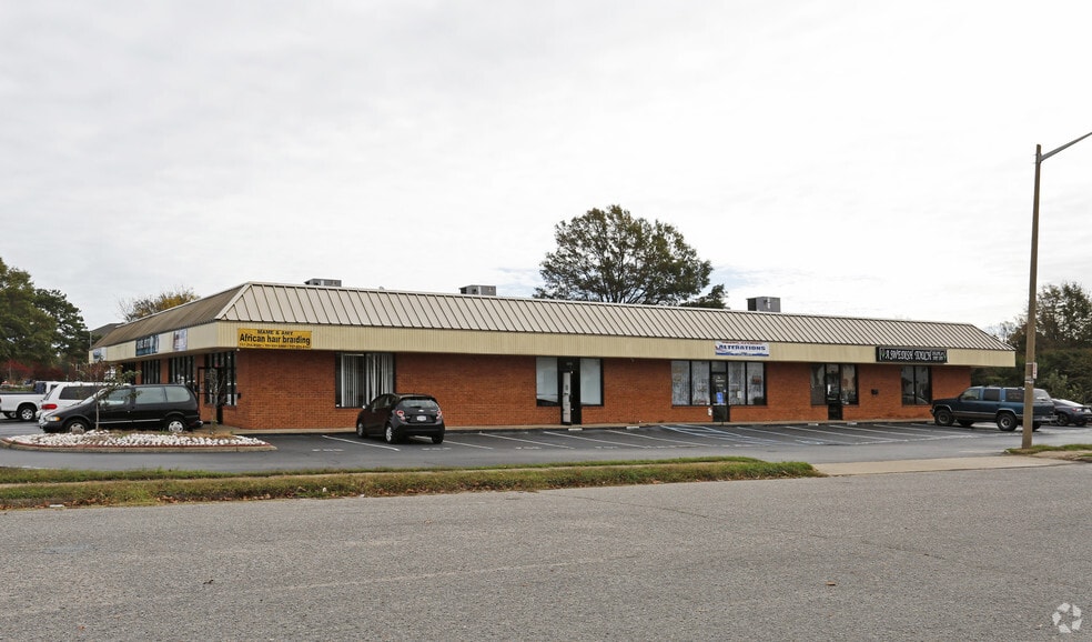 More Photos Of 4604 Pembroke Lake Cir, Virginia Beach Freestanding For Lease