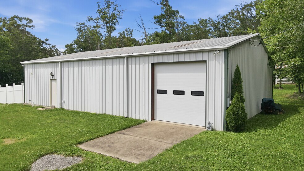 More Photos Of 21532 National Pike, Boonsboro Industrial For Lease