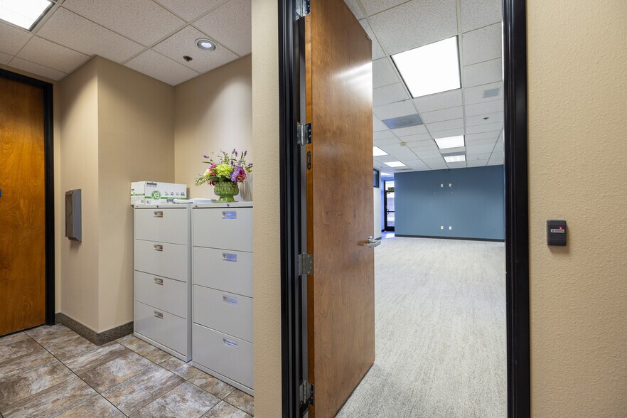 More Photos Of 8203 Sierra College Blvd, Roseville Office For Sale