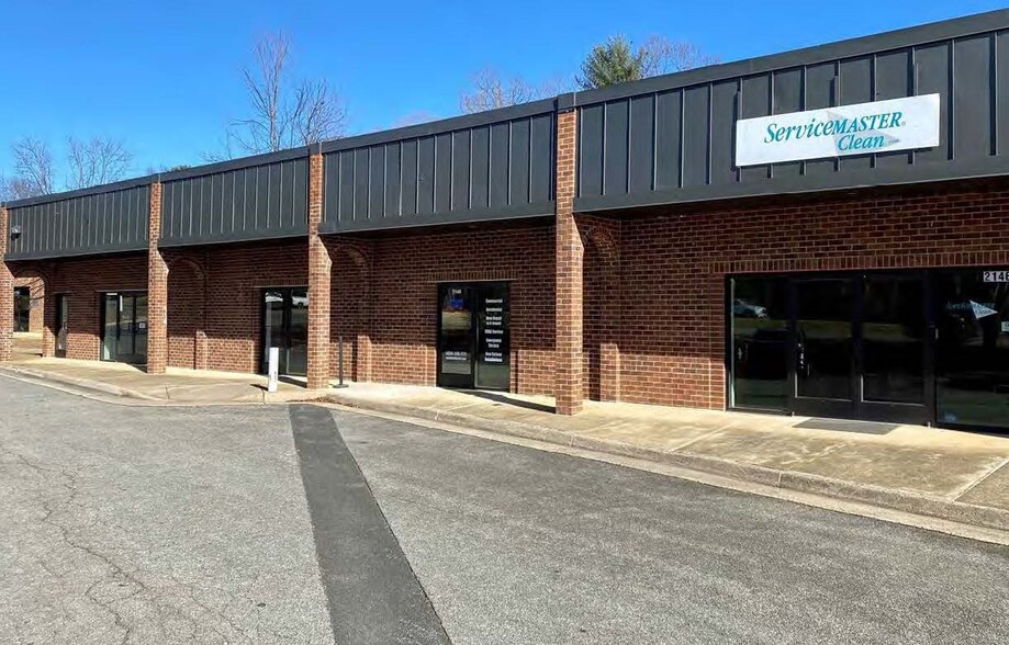 Primary Photo Of 2142-2150 Berkmar Dr, Charlottesville Showroom For Lease