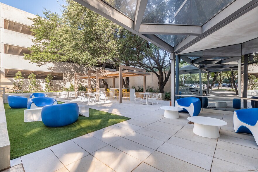 More Photos Of 7557 Rambler Rd, Dallas Office For Lease