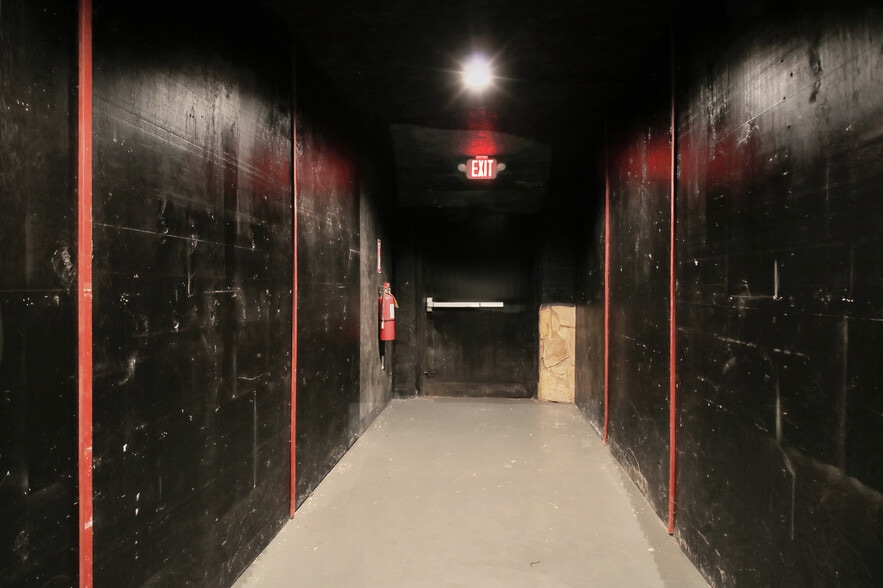 More Photos Of 7716 N Main St, Jonesboro Freestanding For Sale