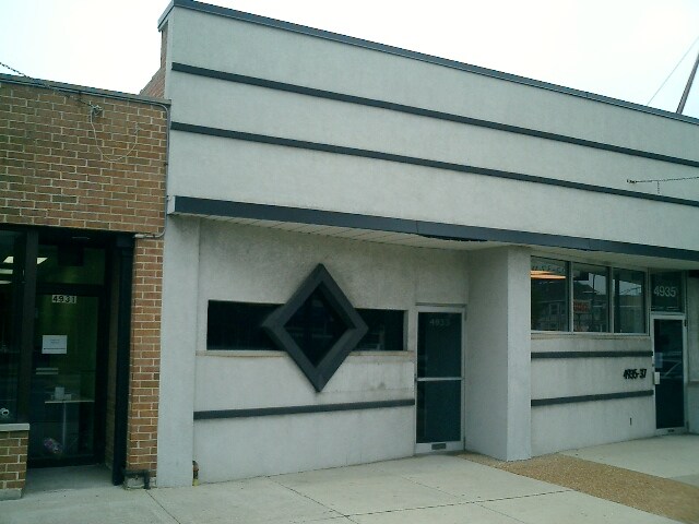 Primary Photo Of 4937 W Irving Park Rd, Chicago Medical For Lease