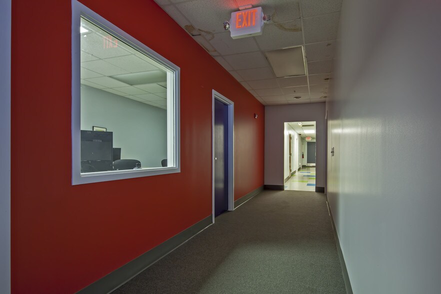 More Photos Of 505 W Franklin St, Chapel Hill Office For Lease
