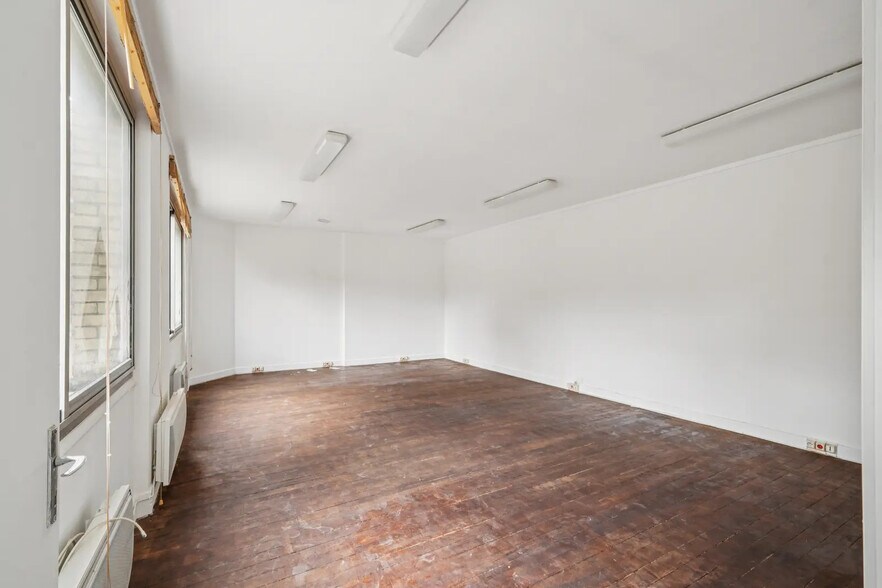 More Photos Of 20 Rue Marx Dormoy, Paris Office For Sale