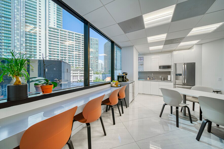 More Photos Of 1200 Brickell Ave, Miami Office For Sale