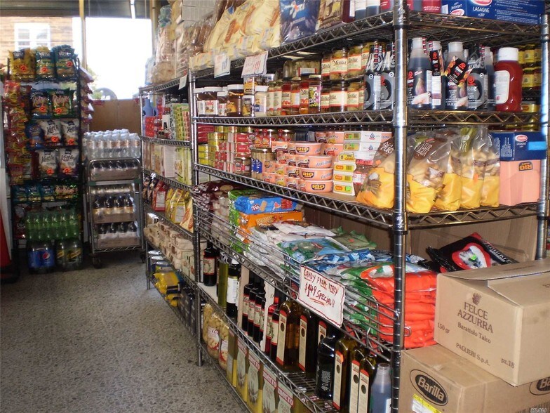 More Photos Of 160 Jericho Tpke, Mineola Storefront Retail Office For Sale