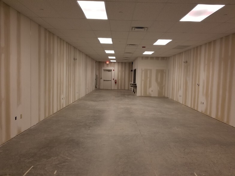 More Photos Of 4001-5001 University Town Center Dr, Morgantown Unknown For Lease