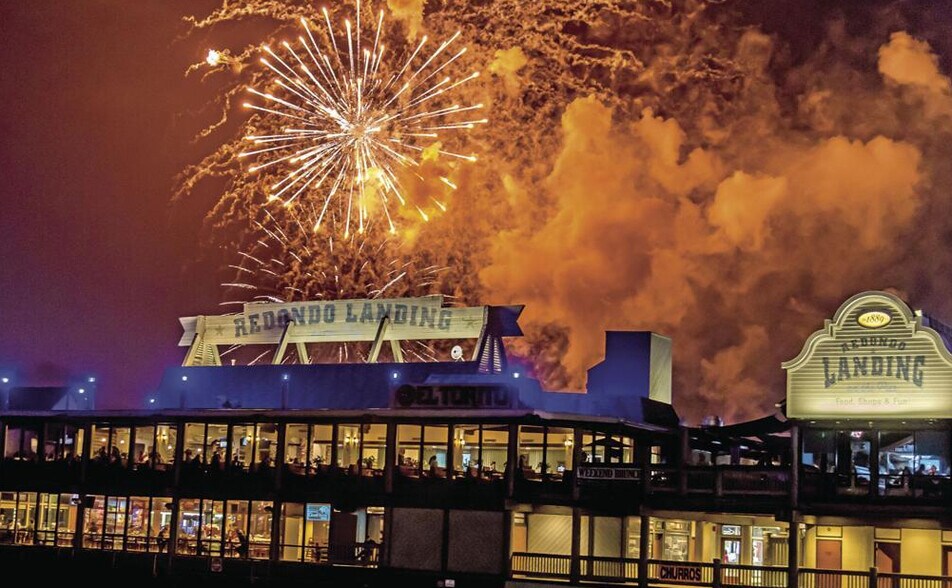 More Photos Of 100 Fishermans Wharf, Redondo Beach Bar For Lease