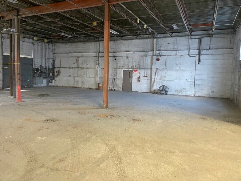 More Photos Of Whitehead Ave, South River Warehouse For Sale