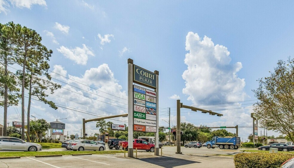 Primary Photo Of 2221 S Ferdon Blvd, Crestview Unknown For Lease