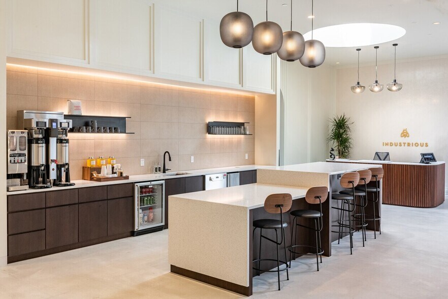 More Photos Of 5 Columbus Cir, New York Coworking Space