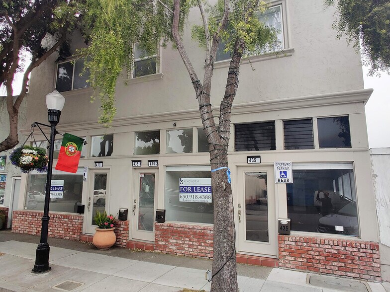 Primary Photo Of 433 Main St, Half Moon Bay Storefront Retail Residential For Lease