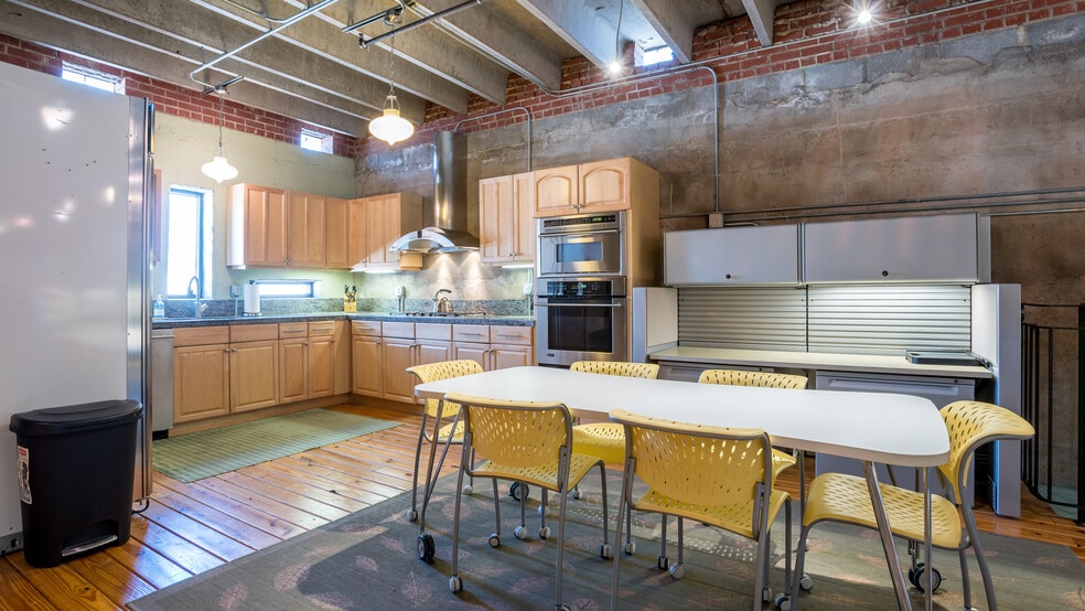 More Photos Of 1111 Central Ave, Charlotte Loft Creative Space For Sale
