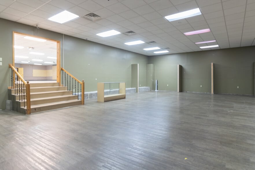 More Photos Of 90 Stonecoal Rd, Horner Freestanding For Lease