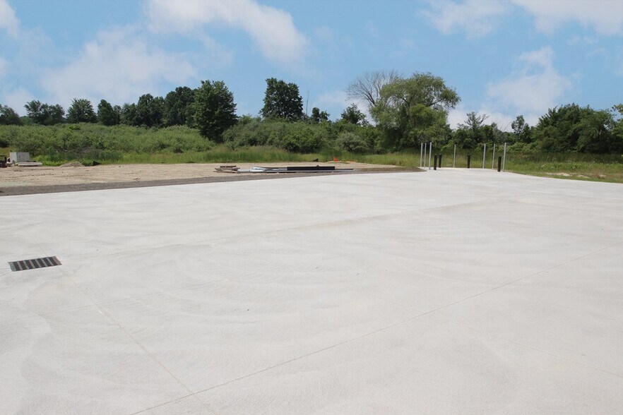 More Photos Of 1170 W Smith Rd, Medina Industrial For Lease