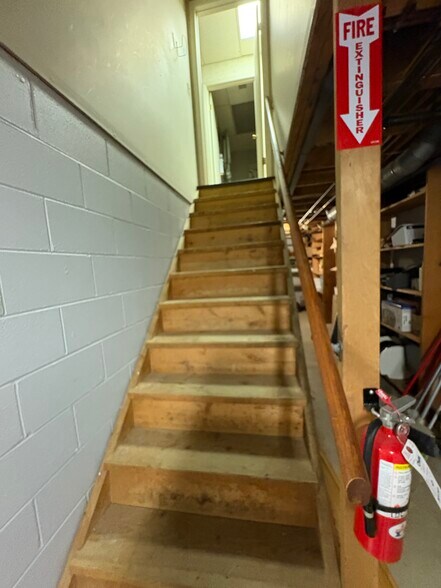 More Photos Of 309 S Chapel St, Louisville Office For Sale