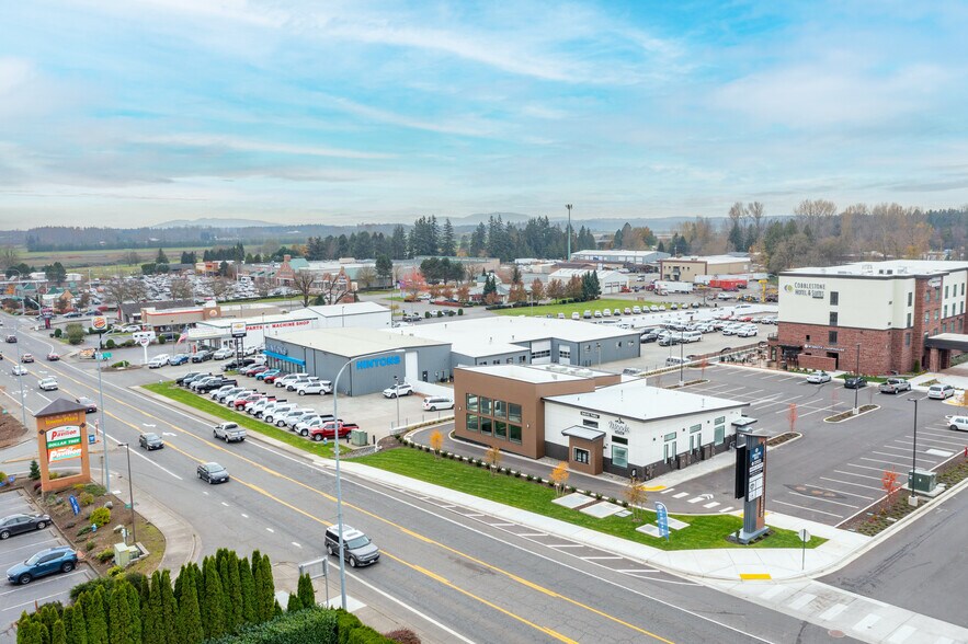 More Photos Of 8151 Guide Meridian Rd, Lynden Restaurant For Lease