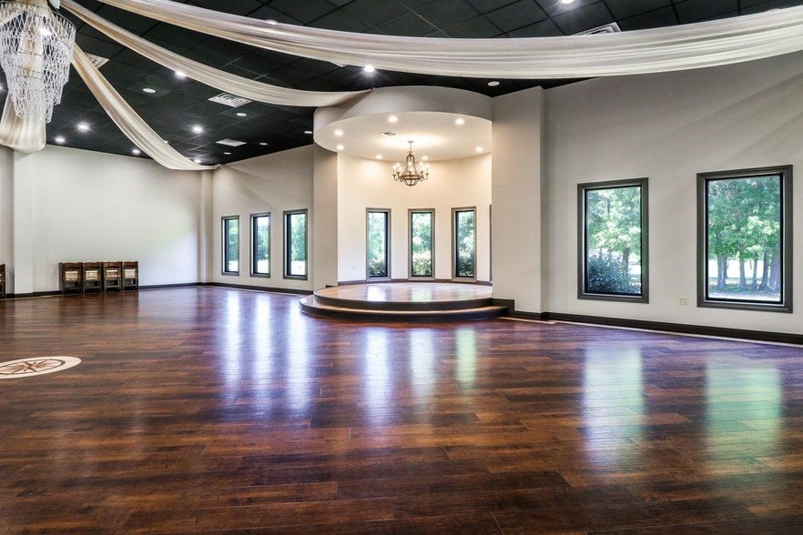 More Photos Of 14284 State Highway 322 N, Kilgore Lodge Meeting Hall For Sale