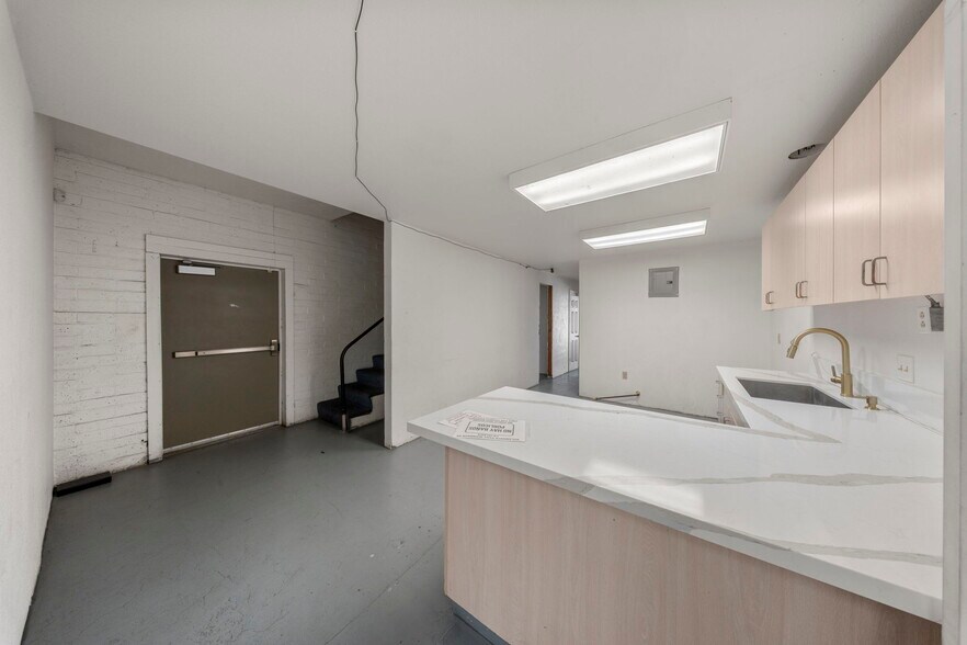 More Photos Of 701 H St, Modesto Loft Creative Space For Sale